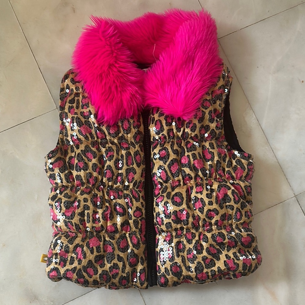 Leopard Print Vest with Pink Fur Collar